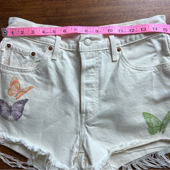 Levi’s 501 High Rise Butterfly Jean Shorts Off-White Size 29 - Picture 6 of 15